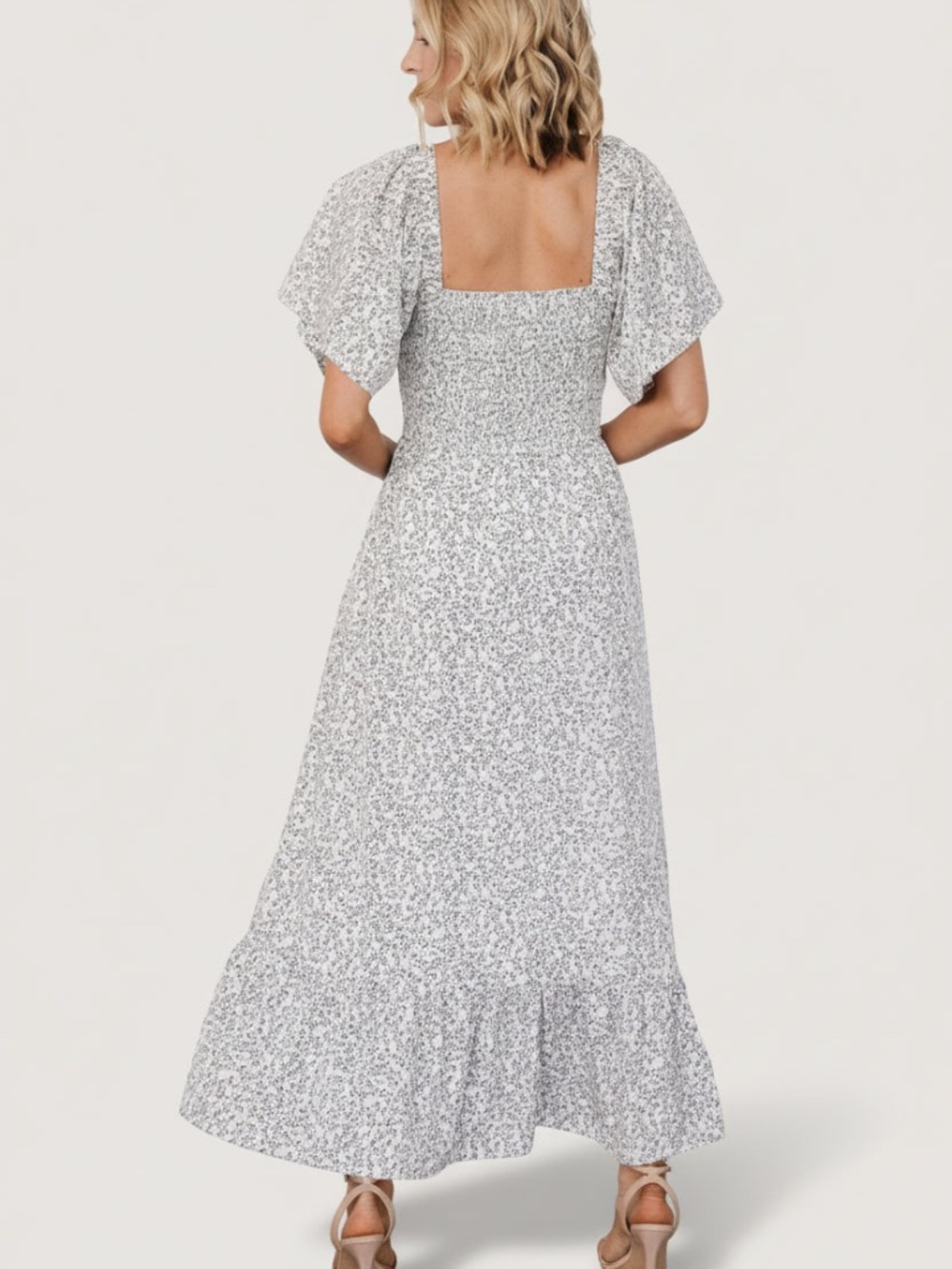 Baltic Born Cassis Smocked Midi Dress | Ivory + Black Floral Size SS - Picture 2 of 5